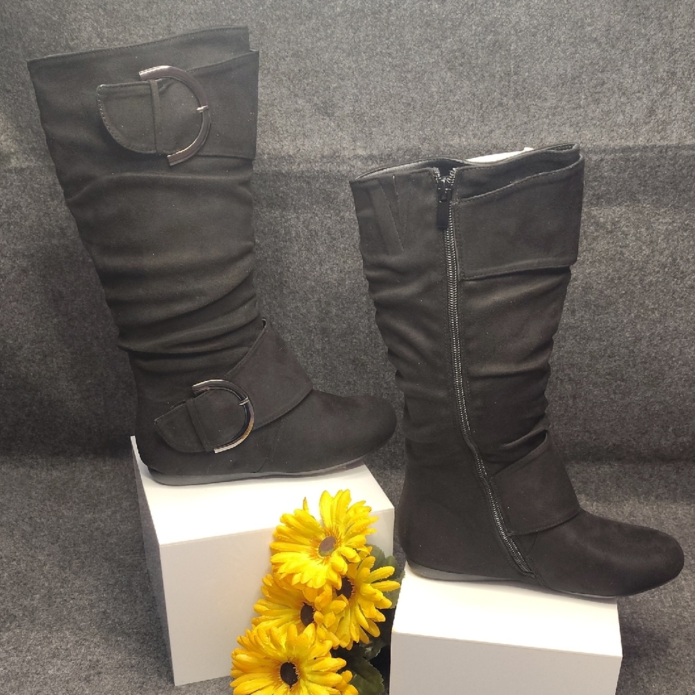 Elegant Black Women's Boots with Buckle Accent (NWOT)